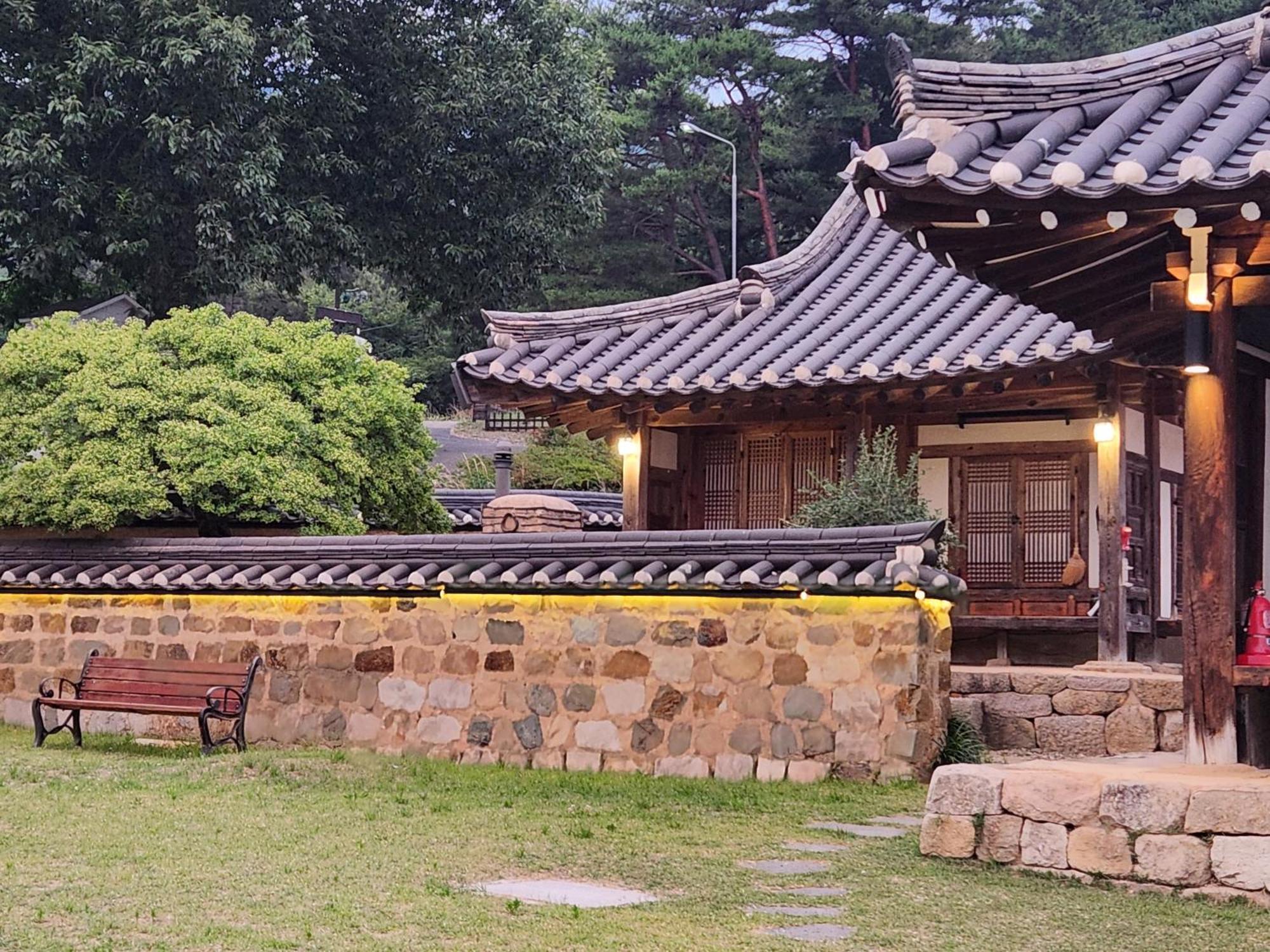 Dobong Seodang Gyeongju Exteriör bild