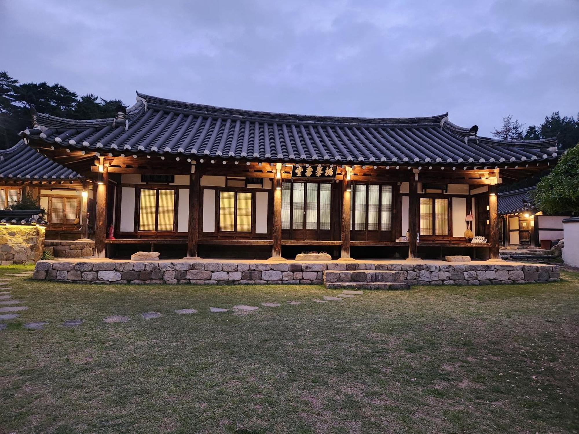 Dobong Seodang Gyeongju Exteriör bild